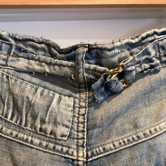 Magnolia Pearl Jeans - Picture 4 of 6